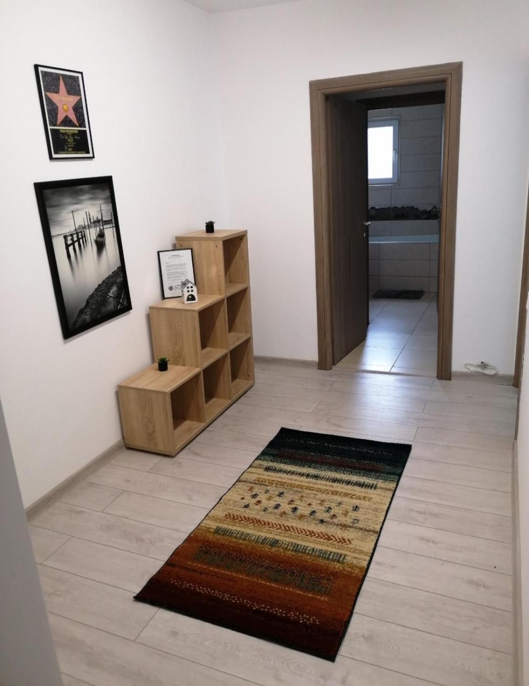 Apartament Ca La Tine Acasa Apartman Zsilvásárhely Kültér fotó